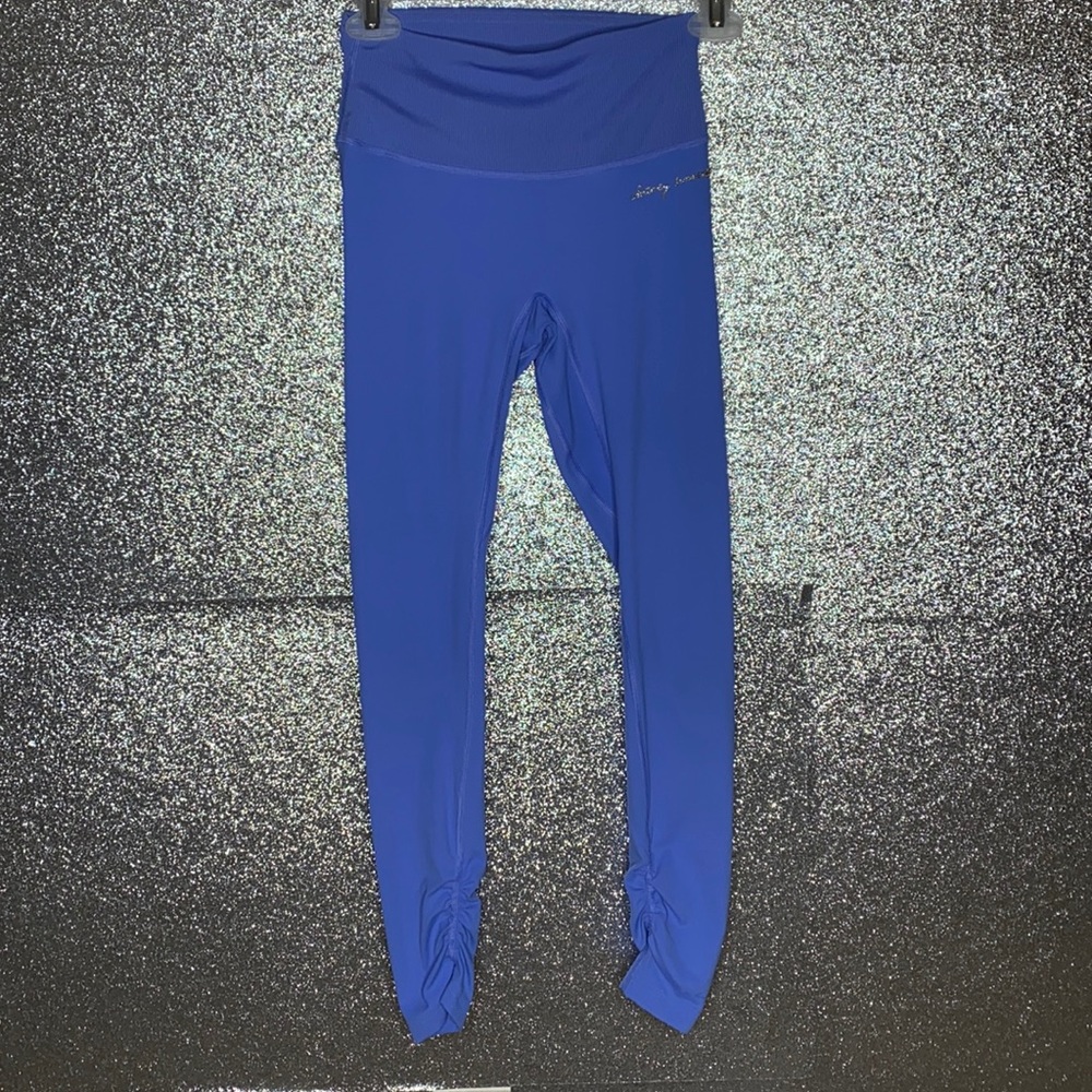 Whitney Simmons ribbed leggings